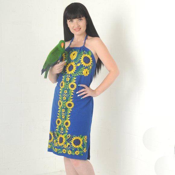 Dresses - Picture 1 of 7